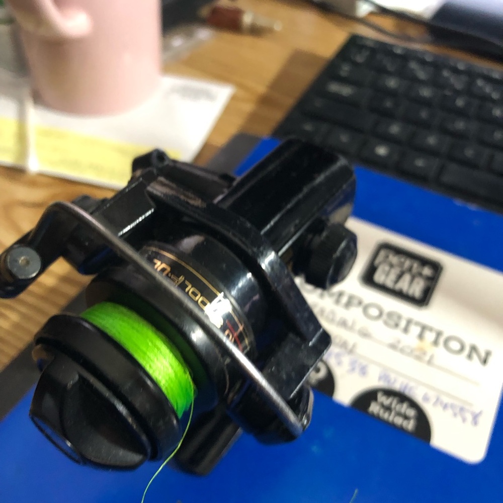Shimano Magnum SBK ULS 3 Ball Bearings Black Reel with Green Line - Picture 9 of 11